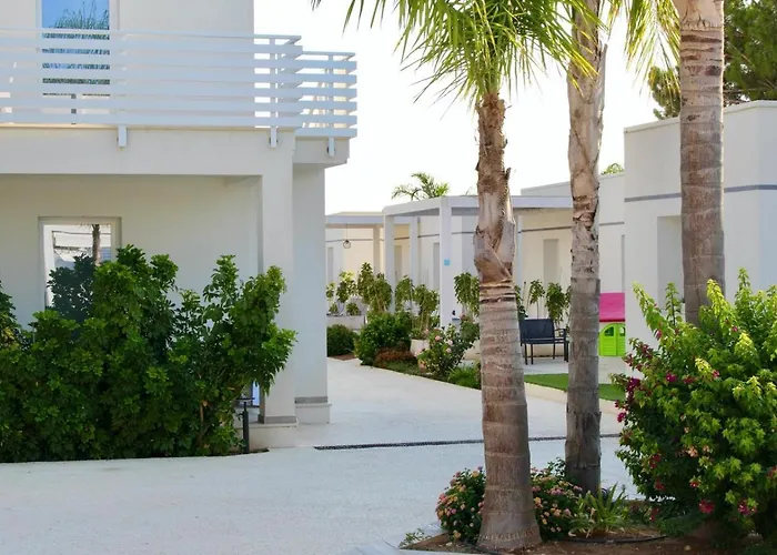 Amurusu Aparthotel Punta Secca